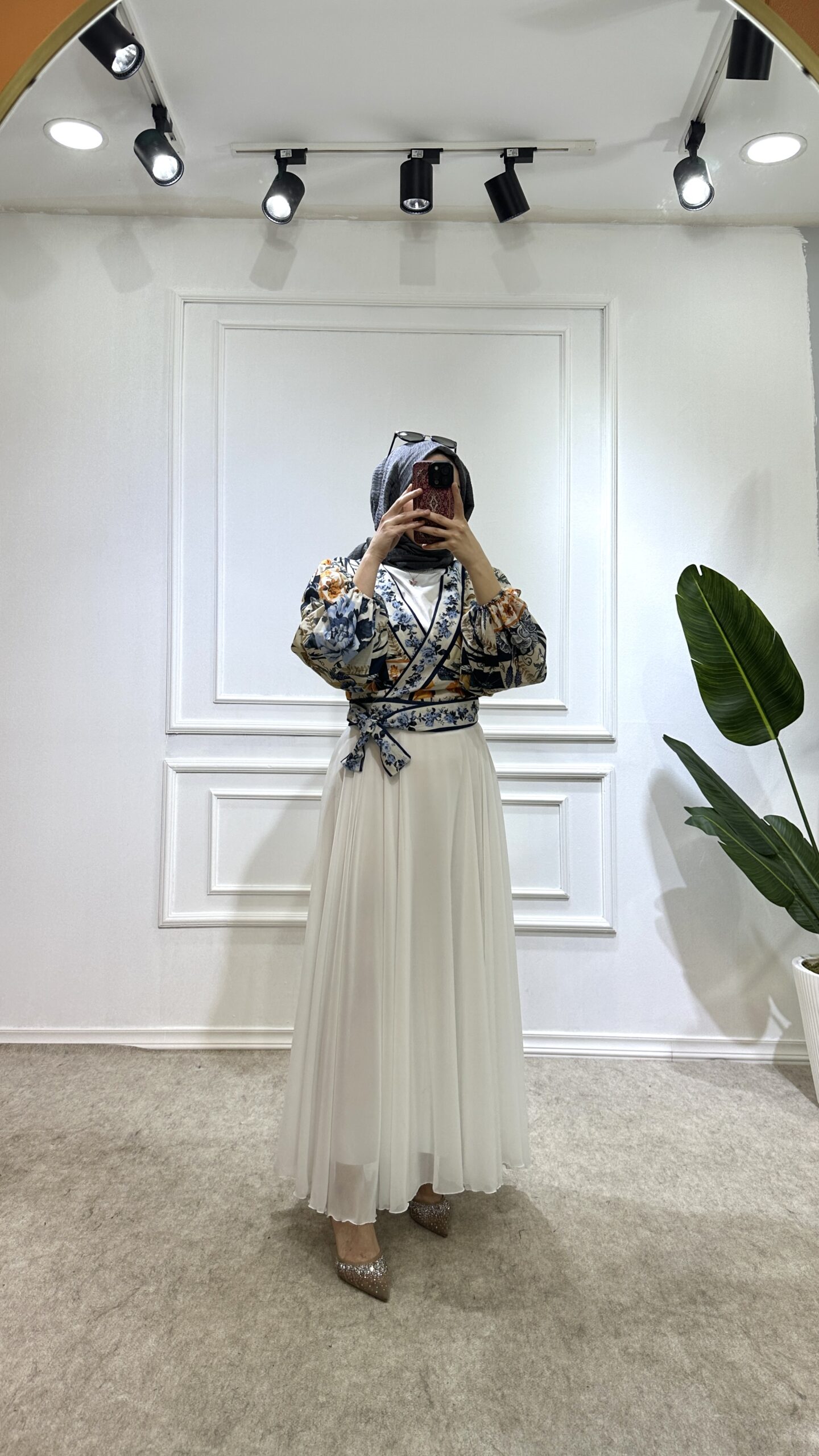 Rana sifon etek-beyaz